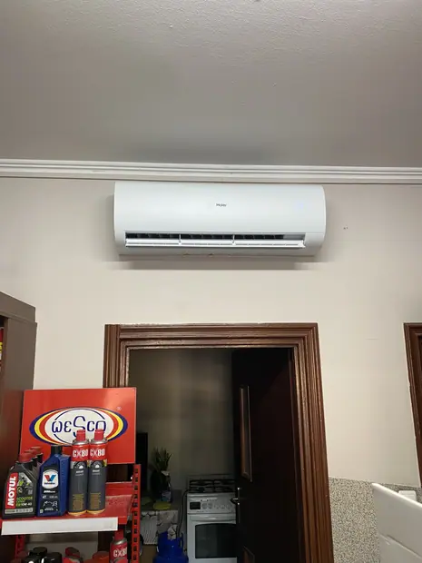 Jednostka wewnętrzna Haier zamontowana w pomieszczeniu – realizacja 58